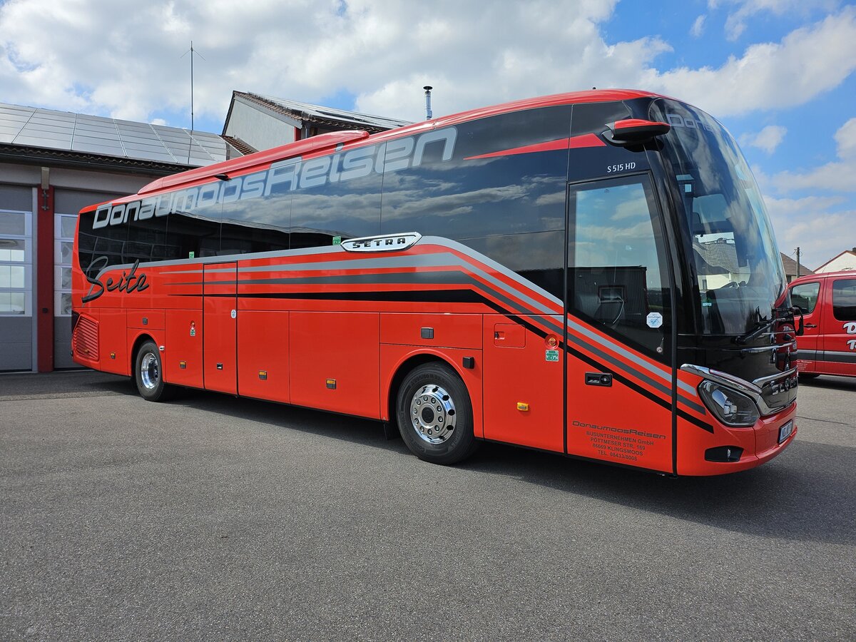 Setra S 515 HD ND 91 Frontansicht am Betriebshof Donaumoos Reisen Königsmoos